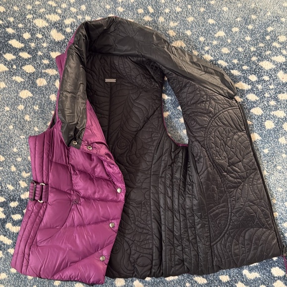 Reversible Lululemon Vest - Picture 3 of 8